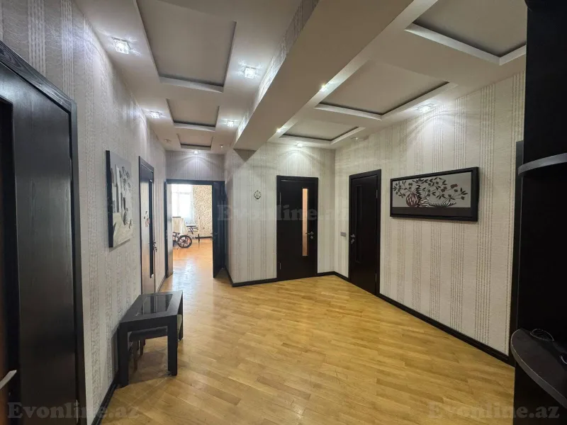 Satılır 3 otaqlı Mənzil Yeni tikili 130 m² Bakı, Yasamal r., Elmlər Akademiyası m — Mənzil, Bakı (4)
