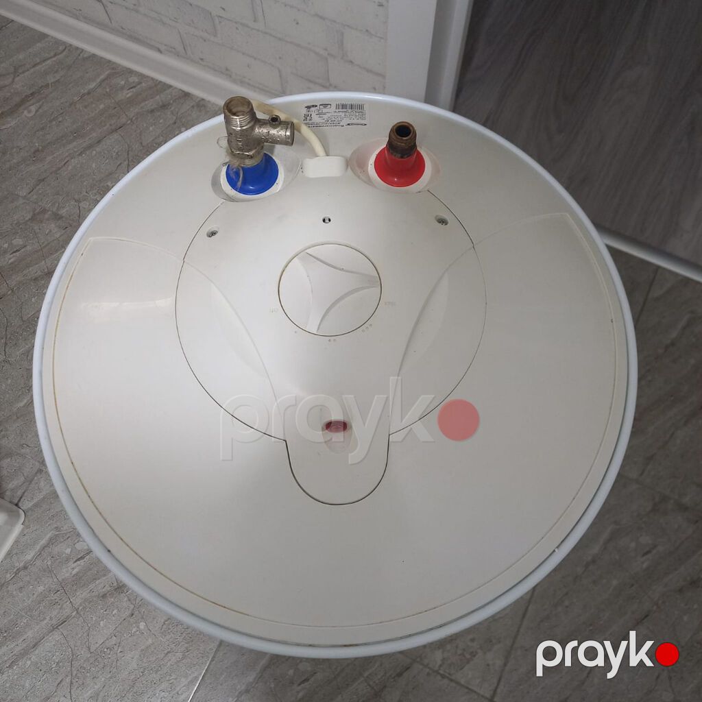 Ariston ideal veziyyetde. Cemi 3 ay işlenib. Teze kimidir. 80 litr — Su qızdırıcılar, Bakı (2)