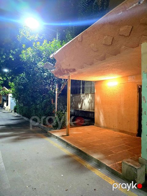 Satılır 2 otaqlı köhnə tikili 66 m² — Bakı
