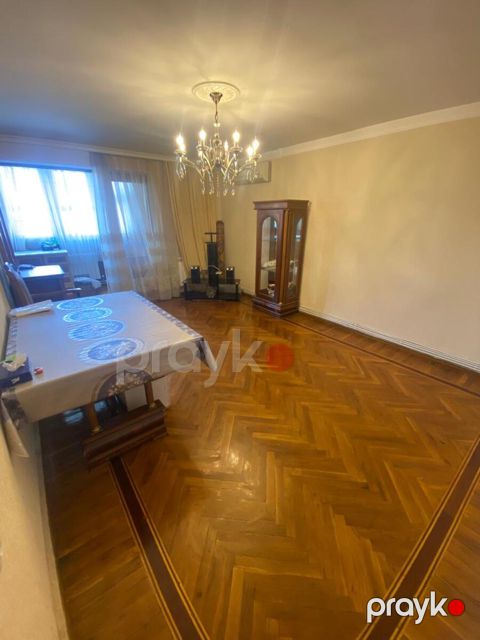 Satılır 3 otaqlı köhnə tikili 65 m² — Bakı