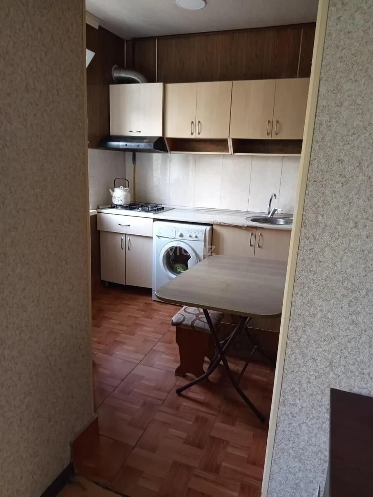 2 otaqlı orta təmirli mənzil satılır 1-ci mikrorayonda — Mənzil, Bakı (9)