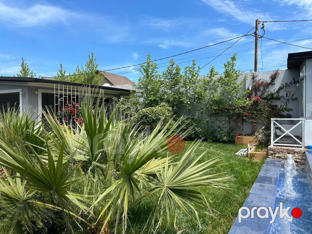 Satılır 5 otaqlı həyət evi/bağ evi 220 m² — Ev, villa, Bakı (11)