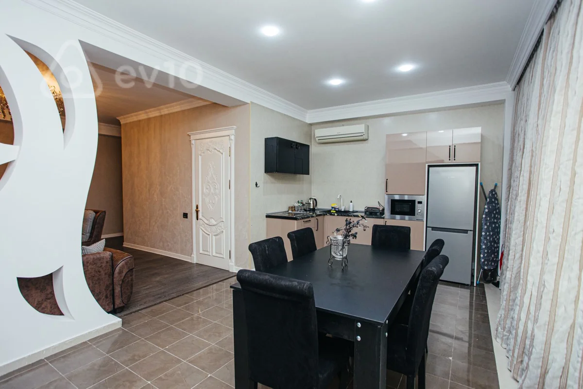 3 otaqlı mənzil, 150 m², nizami metro — kirayə — Mənzil, Bakı (6)