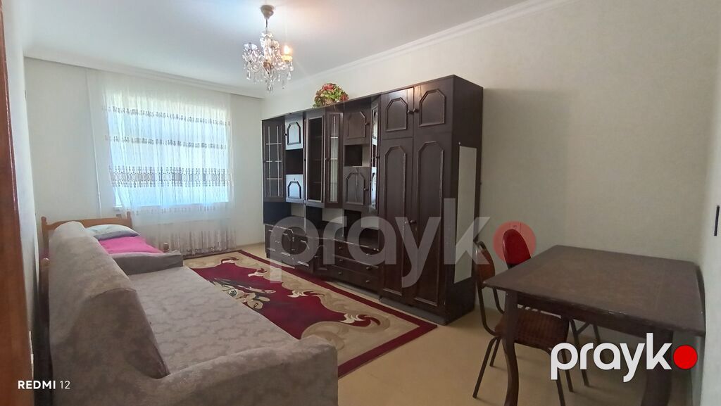 Vasitəçi Ancaq Ailə Şəkildəki Əşyalar Qalır — Mənzil, Bakı (2)