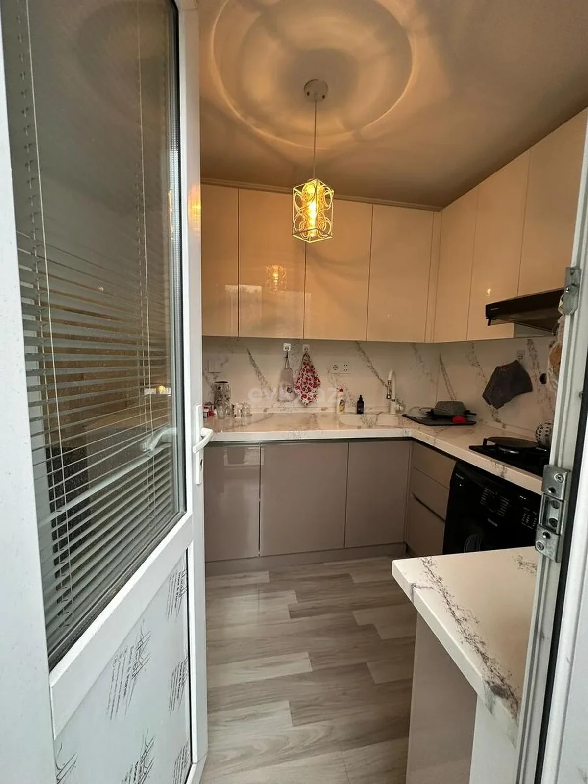 2 otaqlı tam təmirli mənzil satılır Yasamal qəsəbəsində — Mənzil, Bakı (6)