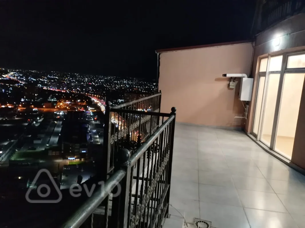 3 otaqlı mənzil, 150 m², Yeni Yasamal — kirayə — Mənzil, Bakı (2)
