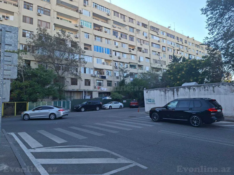 Satılır 3 otaqlı Mənzil Köhnə tikili 65 m² Bakı, Nərimanov r — Bakı