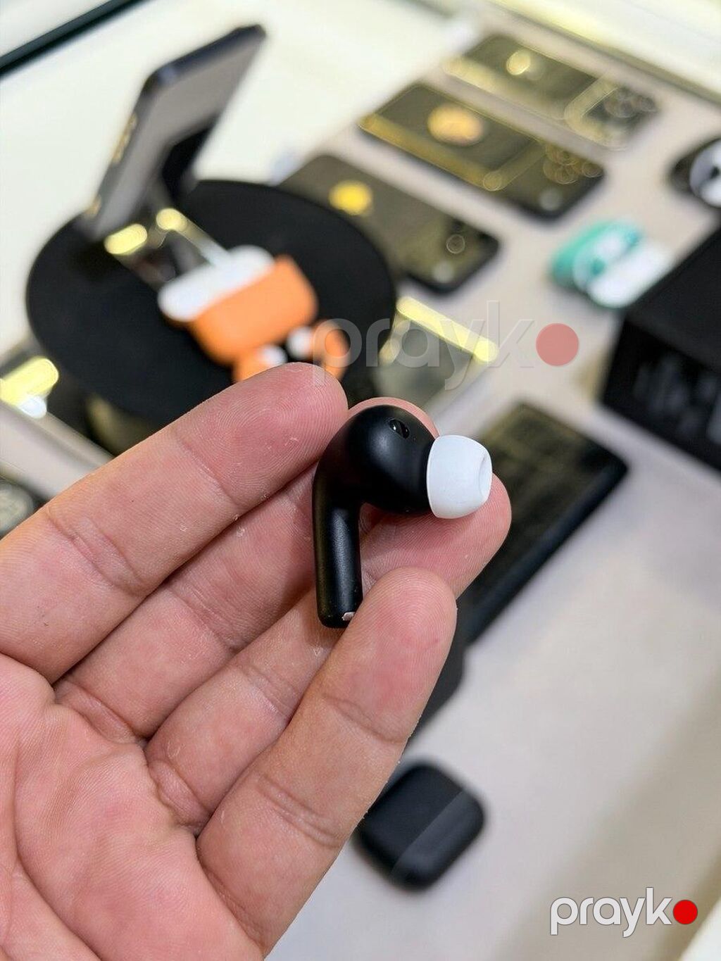 Exclusive Aipords Pro 3 Black Edition Exclusive Airpods Pro 3 Black — Qulaqcıqlar, Bakı (8)