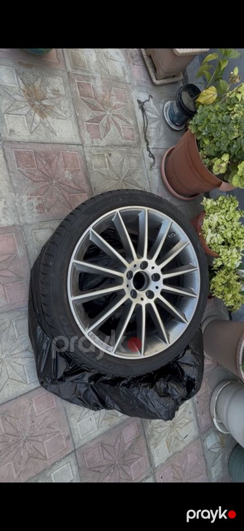 Pirelli Sottozero 3 qış şini ilə birlikdə yüngül lehimli disk - Şin — Bakı