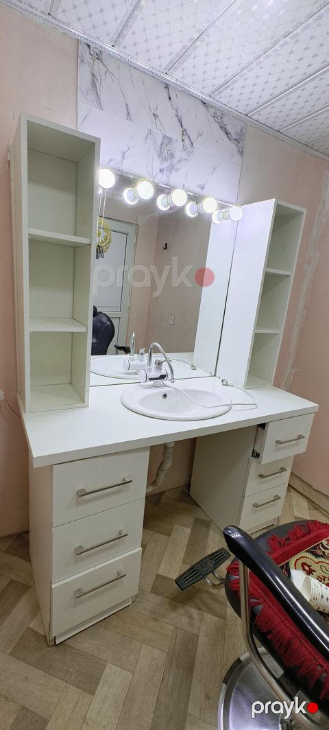 Salon üçün güzgülu moykali mebel 135azn ünvan novxanı esma — Bakı