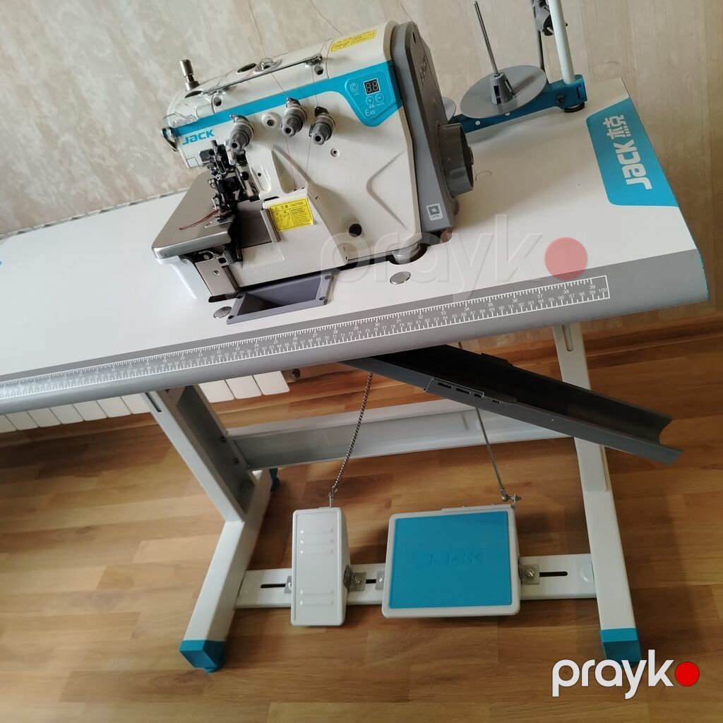 Jack W4 sənaye coverstitch maşını – stol və pedallı tam komplekt — Tikiş və işəmə maşınları, Bakı (7)