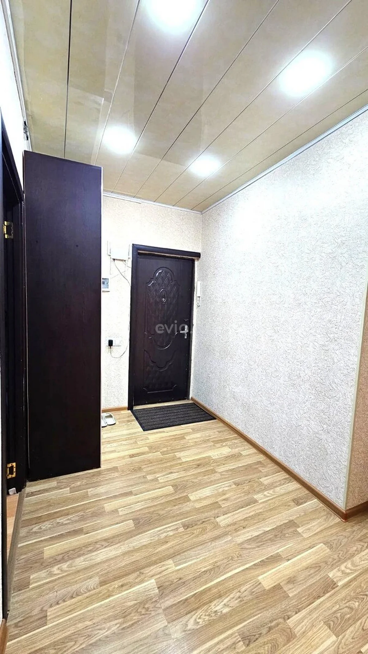 Kirayə 3 otaqlı mənzil Qaraçuxur qəsəbəsində — Mənzil, Bakı (11)