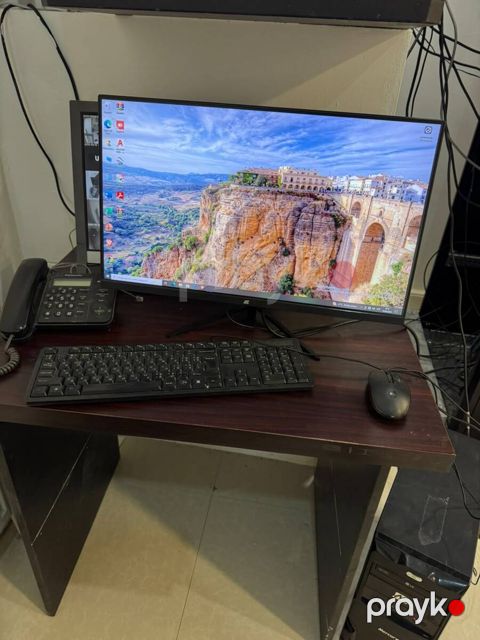 Masaüstü kompüter — Bakı