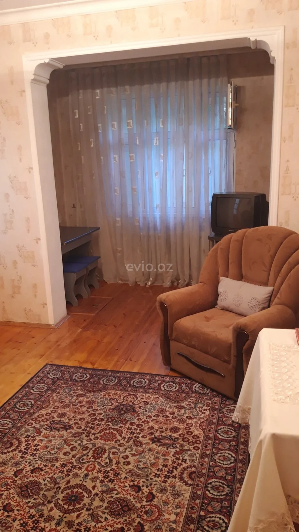 2 otaqlı orta təmirli mənzil satılır 1-ci mikrorayonda — Mənzil, Bakı (5)