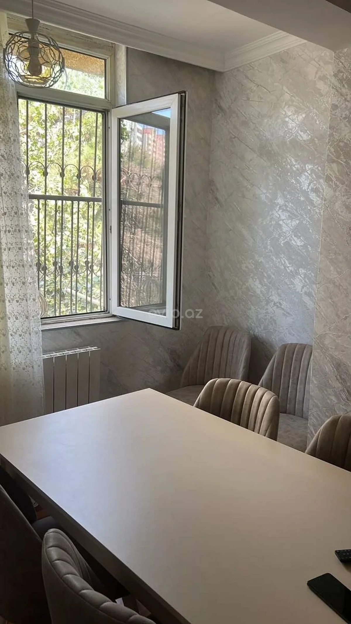 Kirayə 2 otaqlı mənzil Memar Əcəmi metrosu yaxınlığında — Bakı