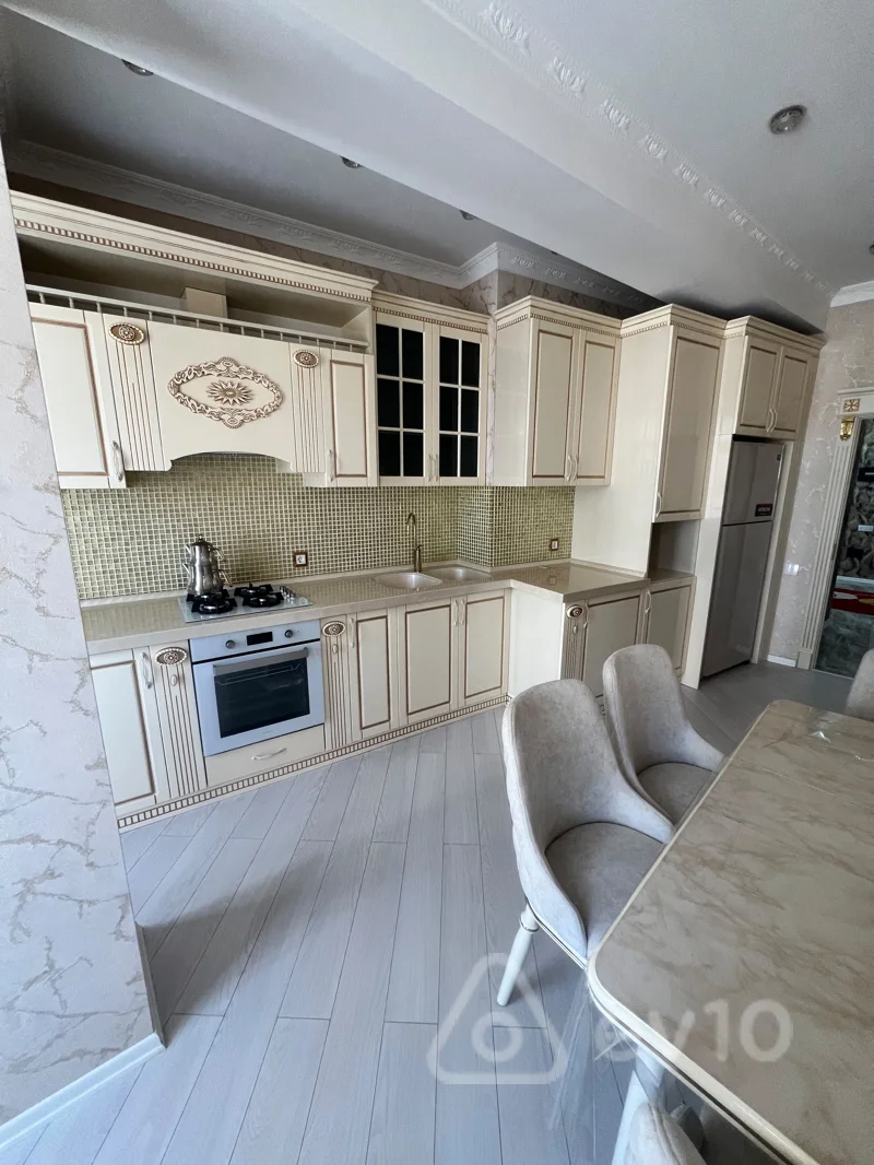 2 otaqlı mənzil, 103 m², Salatın Əsgərova — kirayə — Mənzil, Bakı (3)