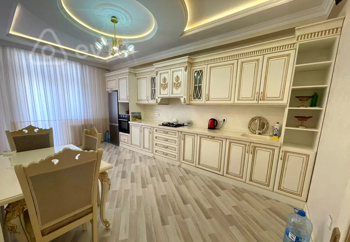 4 otaqlı mənzil, 150 m², lutfizade — kirayə — Mənzil, Bakı (6)