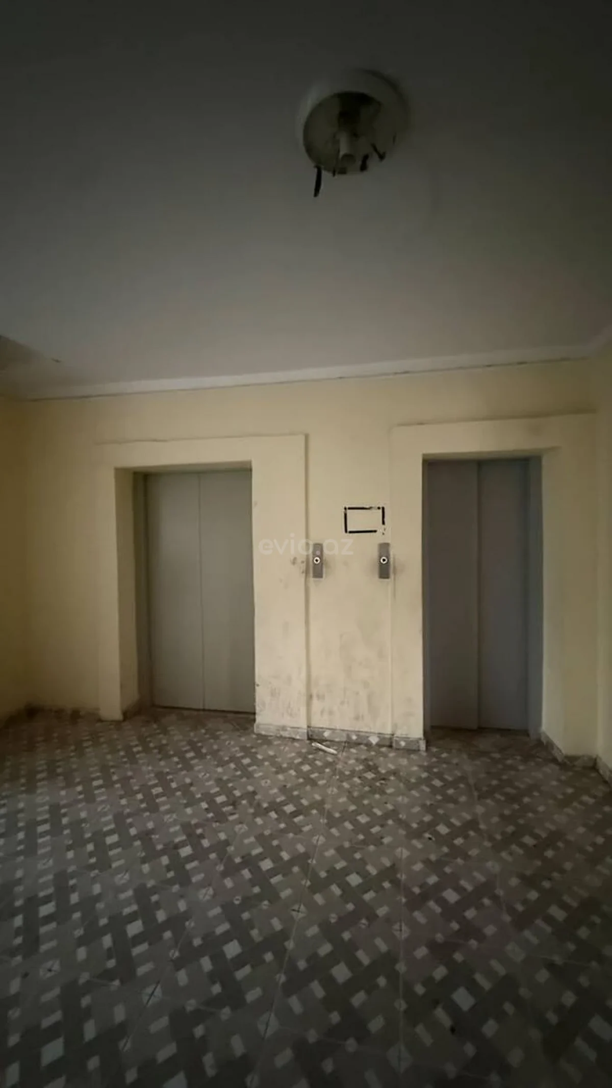2 otaqlı orta təmirli mənzil satılır 6-cı mikrorayonda — Mənzil, Bakı (11)