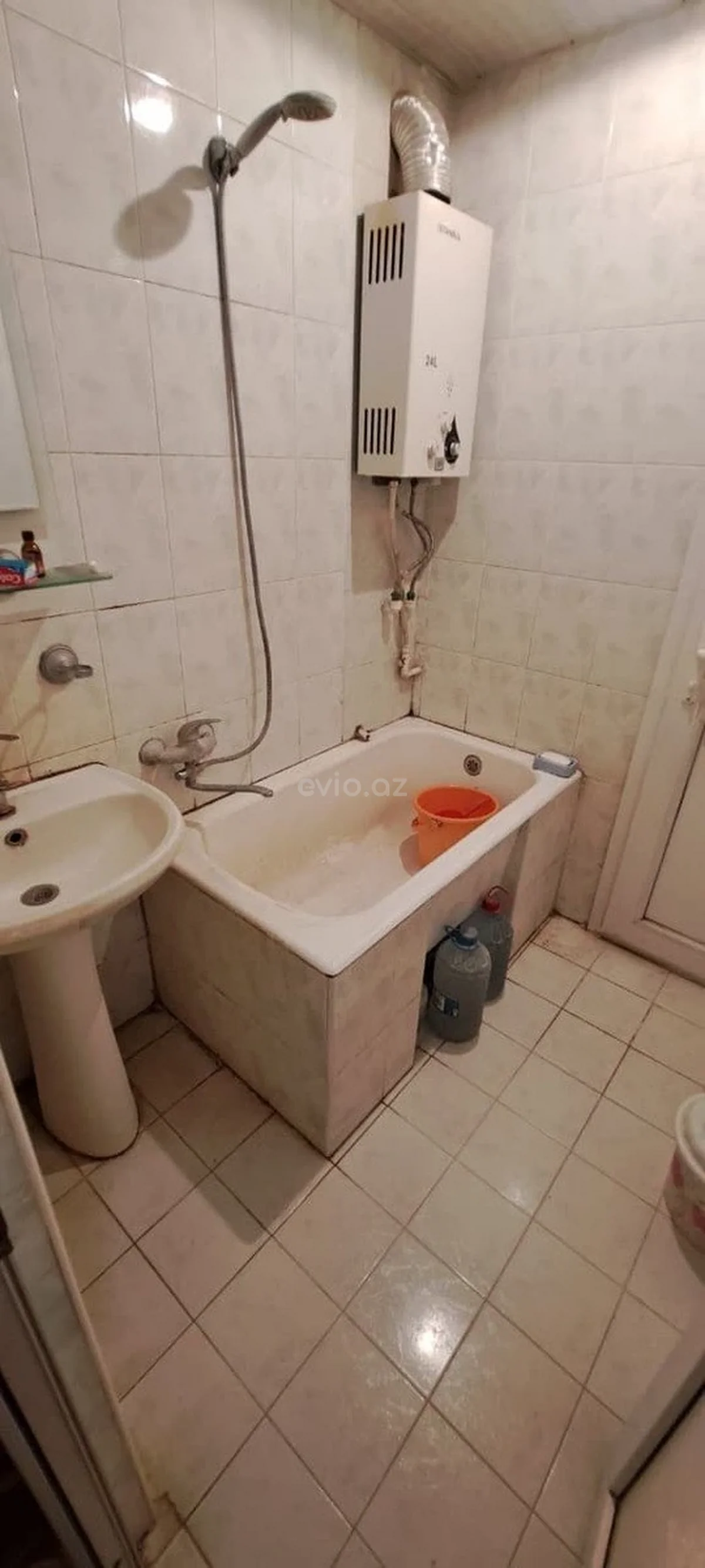 3 otaqlı tam təmirli mənzil satılır 7-ci mikrorayonda — Mənzil, Bakı (12)
