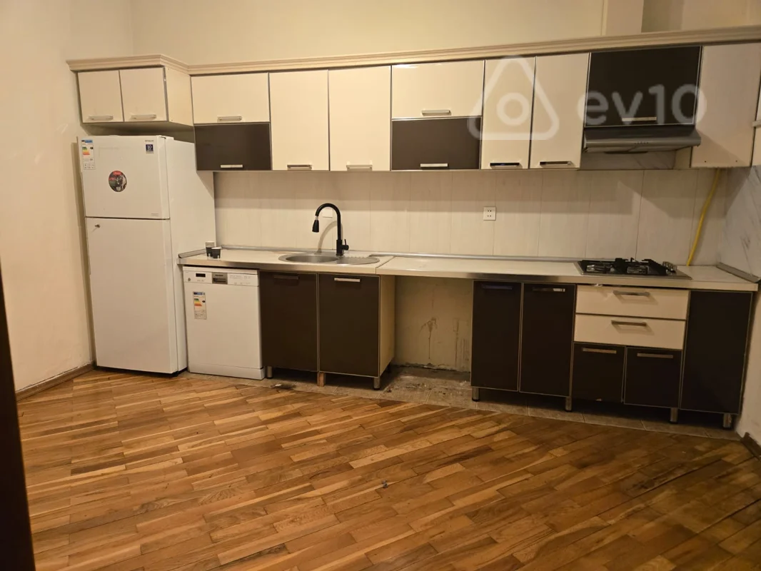 6 otaqlı həyət evi, 180 m², Varovski qəs — kirayə — Ev, villa, Bakı (8)