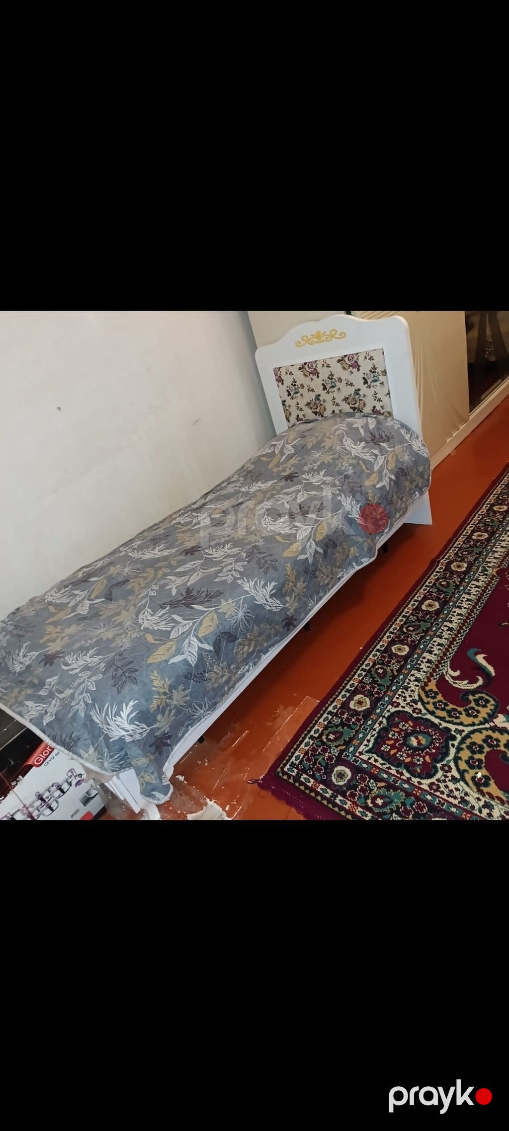 Ağ rəngli tək nəfərlik çarpayı və döşək dəsti. - Ölçü: təxmini tək — Yataqlar, Digah (2)