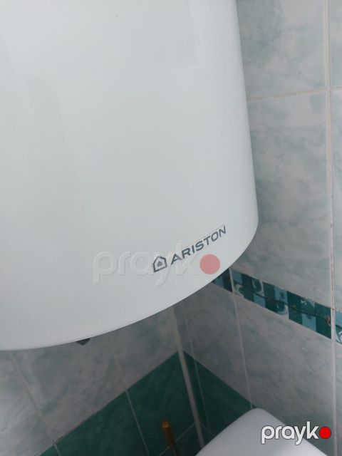 Su qızdırıcı Ariston — Bakı