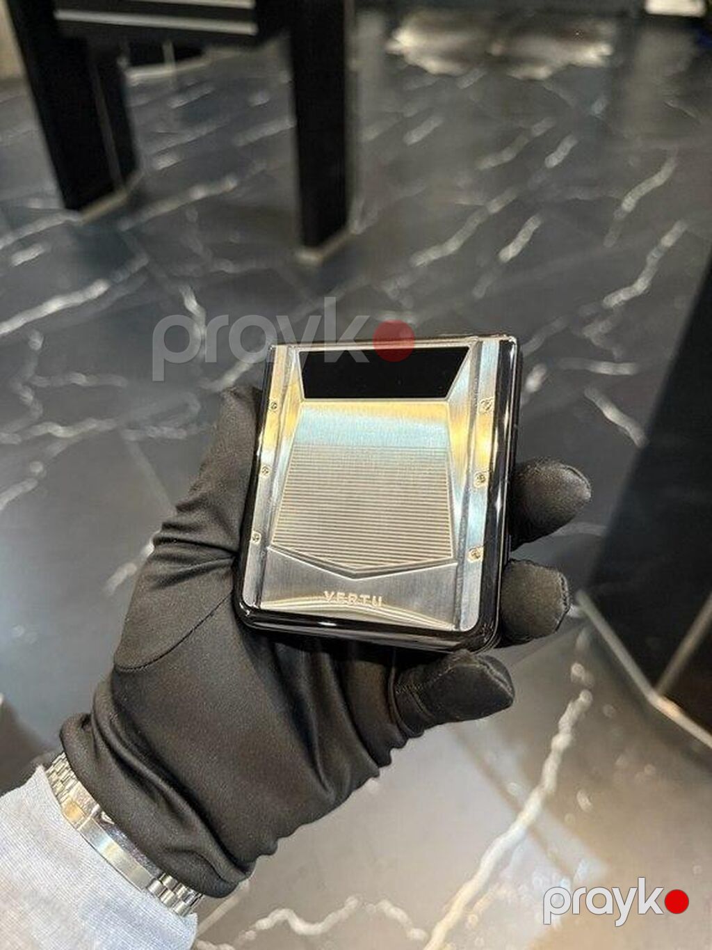 Vertu 1 TB, rəng - Gümüşü — Vertu, Bakı (8)