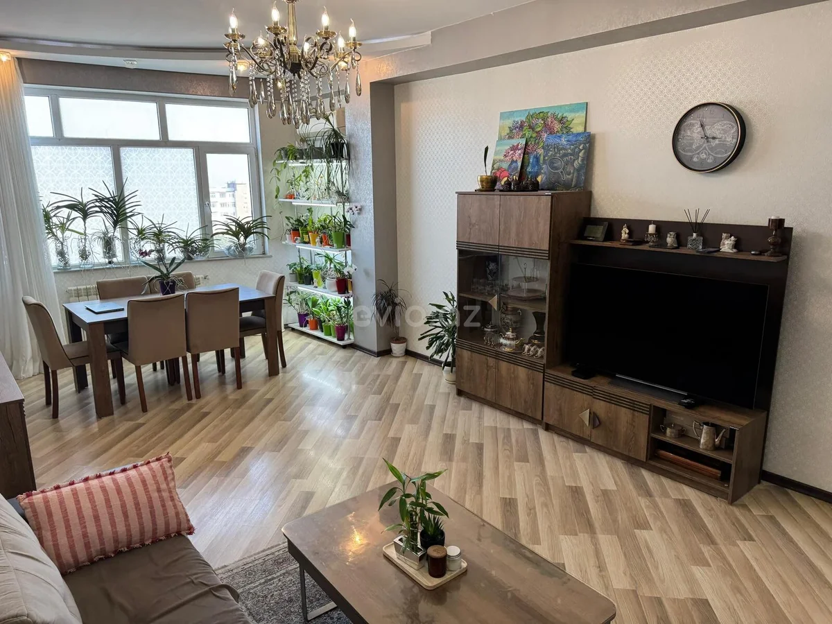 4 otaqlı tam təmirli mənzil satılır Köhnə Günəşli qəsəbəsində — Bakı