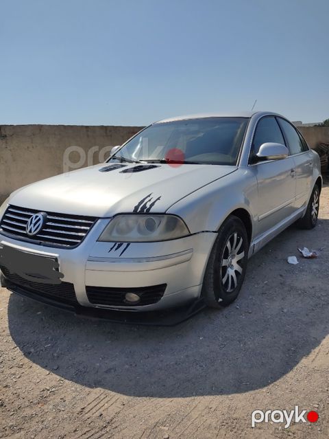 Volkswagen Passat: 1.8 l 2004 il Sedan — Bakı