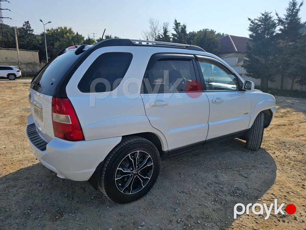 Kia Sportage: 2 l 2006 il Hetçbek 10-UN-335 — Avtomobillər, Bakı (4)