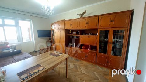 Satılır 2 otaqlı köhnə tikili 42.1 m² — Bakı