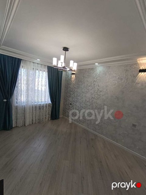 Satılır 3 otaqlı köhnə tikili 85 m² — Bakı