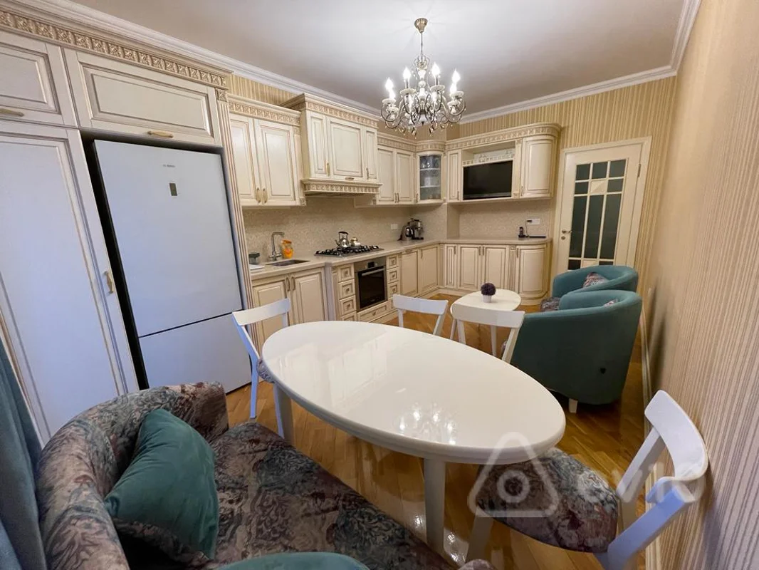 3 otaqlı mənzil, 137 m², Natiq Əliyev küçəsi 50, — kirayə — Mənzil, Bakı (4)