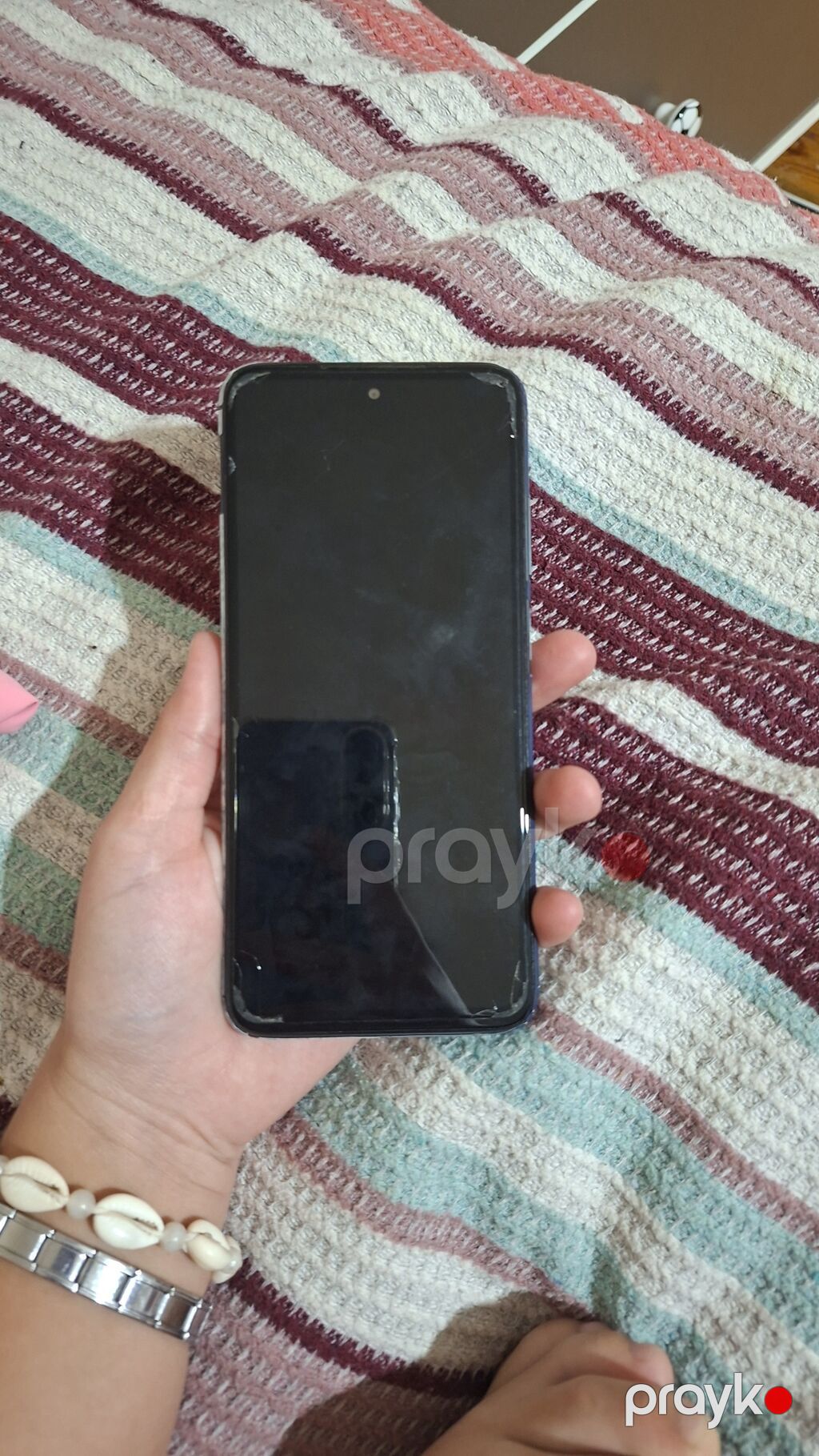 Məhsul: Android smartfon (korpusunda Qarabağ FK temalı arxa qapaq) — Digər smartfonlar, Digah (3)