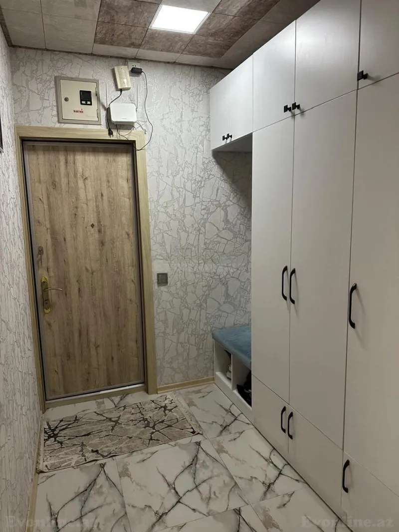 Satılır 3 otaqlı Mənzil Köhnə tikili 80 m² Bakı, Xətai r., Həzi Aslanov — Mənzil, Bakı (2)