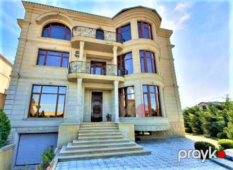 Satılır 7 otaqlı həyət evi/bağ evi 950 m² — Bakı