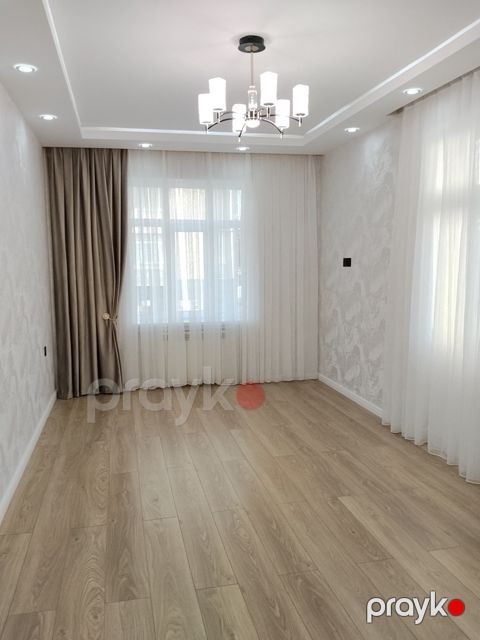 Satılır 2 otaqlı köhnə tikili 65 m² — Bakı