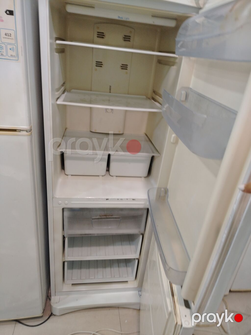 İşlənmiş 2 qapılı Indesit Soyuducu Satılır, rəng - Ağ, Təkərli — Soyuducular, Bakı (2)