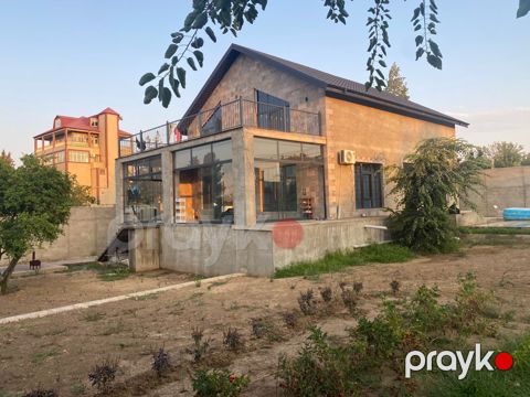 Satılır 5 otaqlı həyət evi/bağ evi 350 m² — Bakı