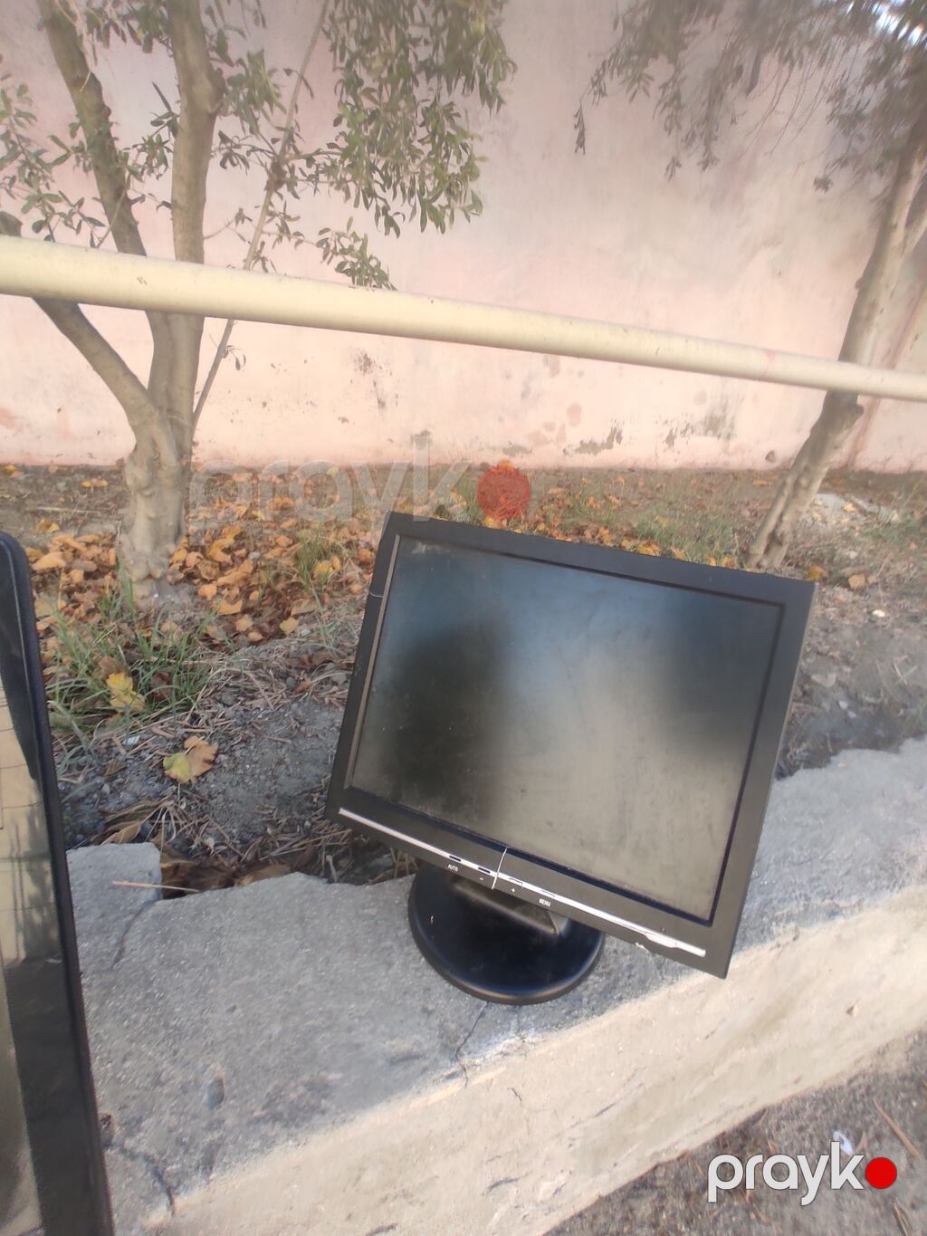 2Sİ 25 Manata Barter VAR Amma Baxir NE İLE 1 islekdi tam balaca sadece — Monitorlər, Saray (3)