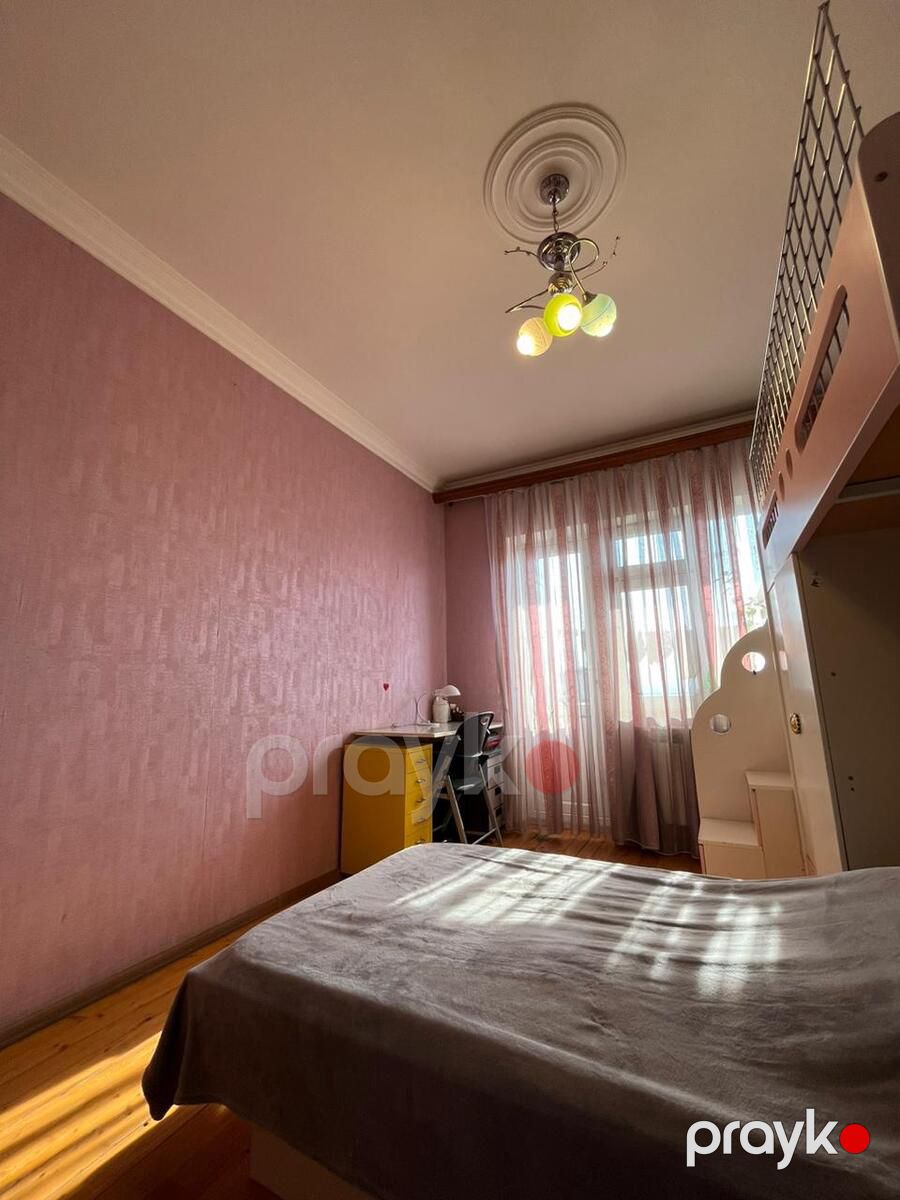 Satılır 4 otaqlı köhnə tikili 100 m² — Mənzil, Bakı (8)