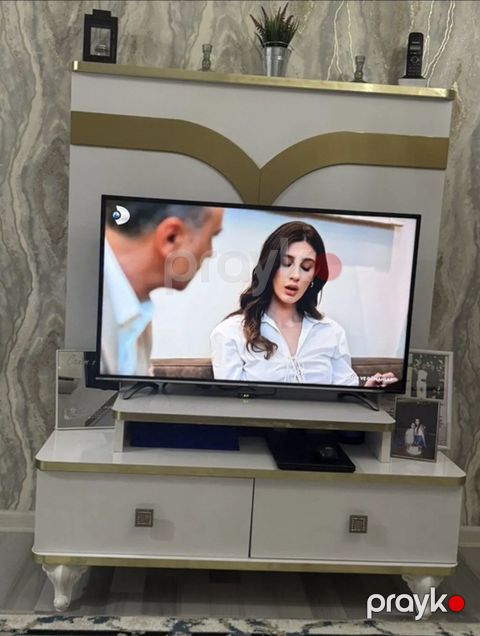Televizor altlığı — Bakı