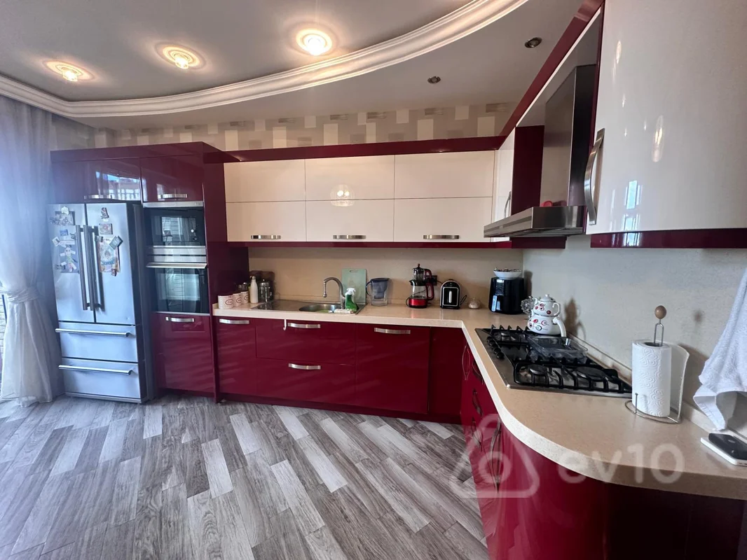 3 otaqlı mənzil, 140 m², Təbriz küç — kirayə — Mənzil, Bakı (7)