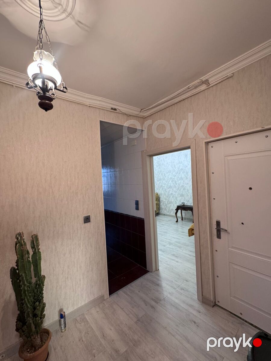 Satılır 2 otaqlı köhnə tikili 65 m² — Mənzil, Bakı (12)