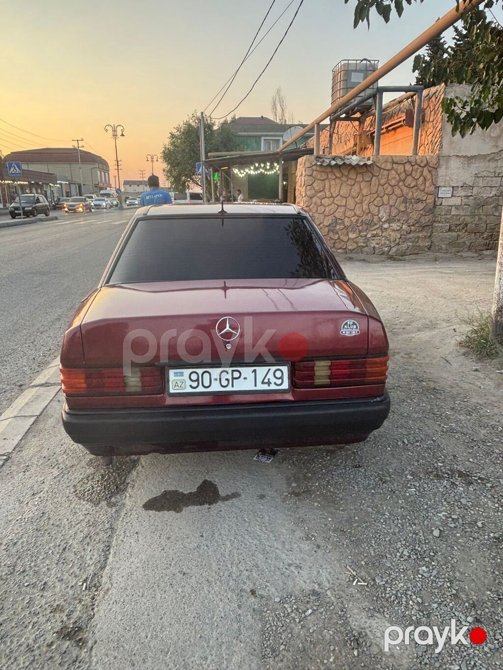 Mercedes-Benz 190 (W201) sedan - Kuzov: 4 qapılı sedan, tünd bordo — Avtomobillər, Bakı (10)