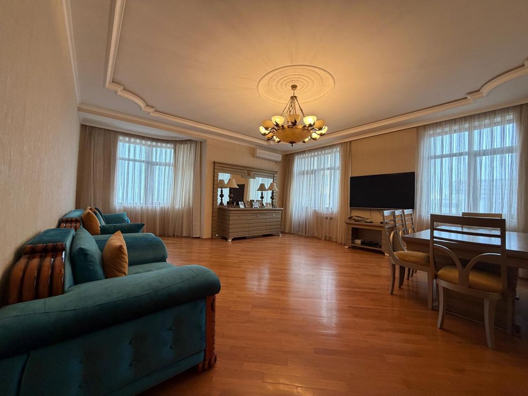 Satılır 4 otaqlı yeni tikili 186 m² — Mənzil, Bakı (4)