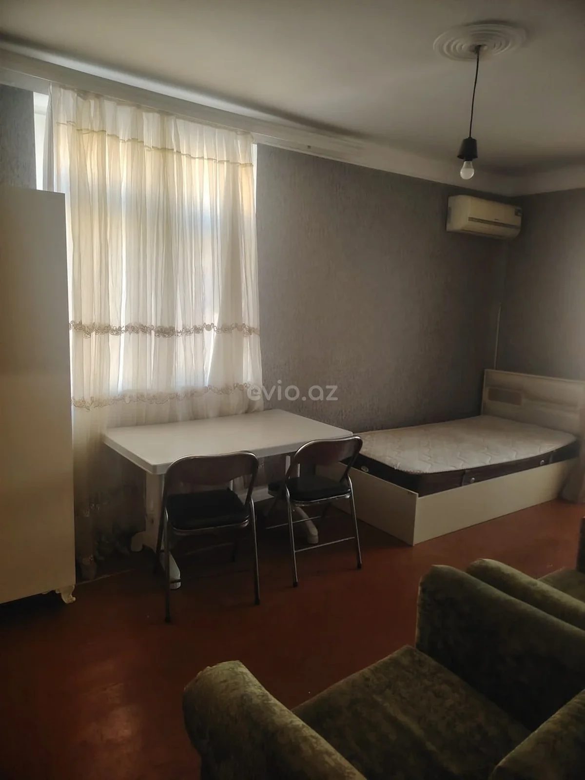 Kirayə 1 otaqlı mənzil 8-ci mikrorayonda — Bakı