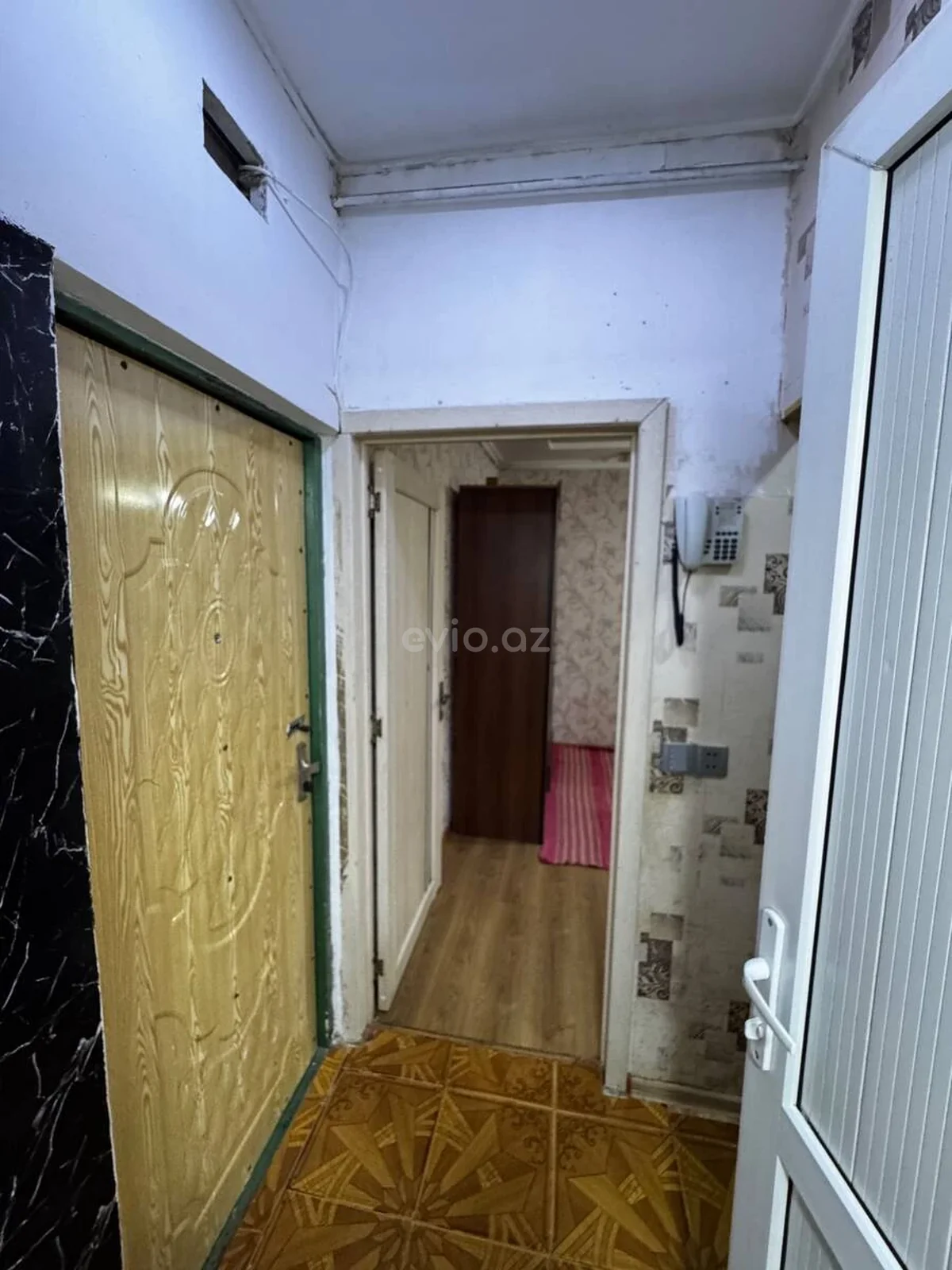 2 otaqlı orta təmirli mənzil satılır 7-ci mikrorayonda — Mənzil, Bakı (10)