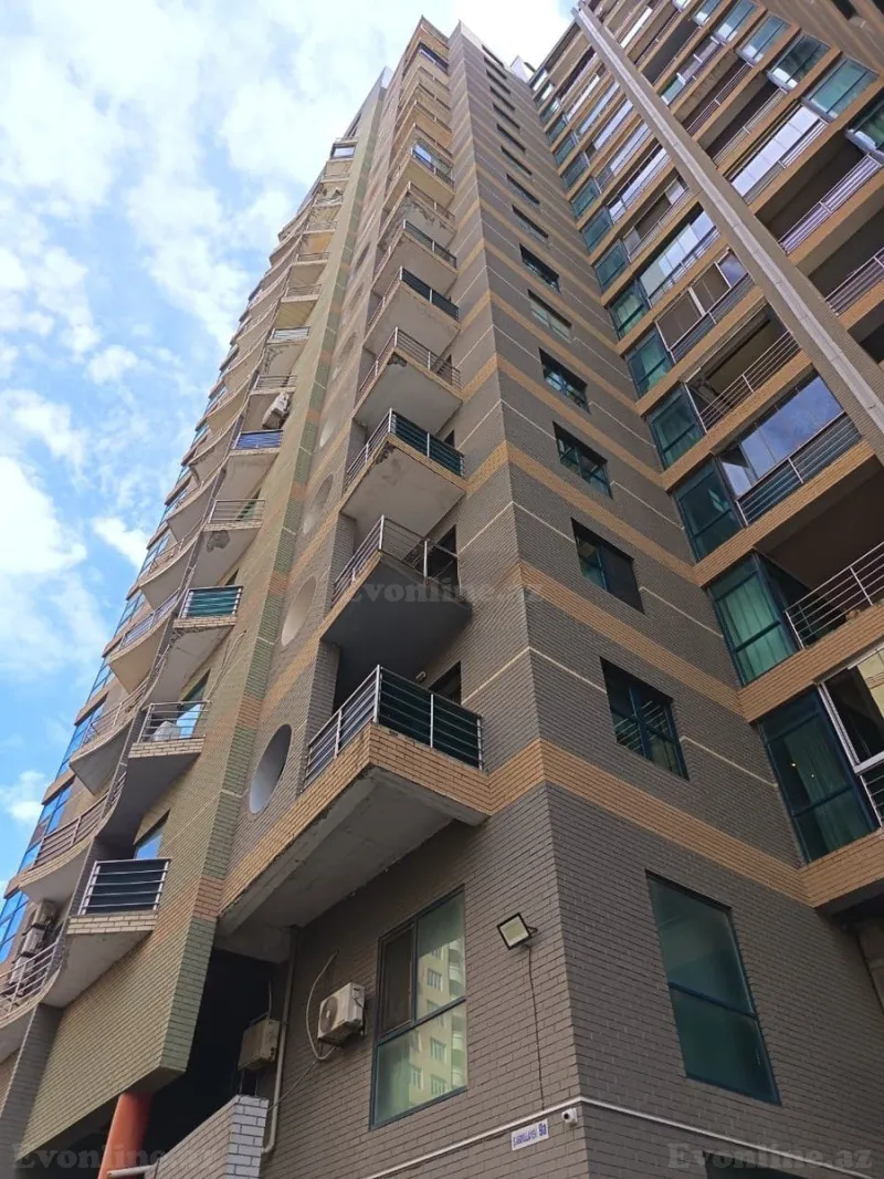Satılır 4 otaqlı Mənzil Yeni tikili 205 m² Bakı, Nəsimi r., 28 May m — Mənzil, Bakı (3)