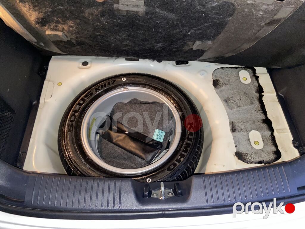 Kia Rio: 1.4 l 2014 il Hetçbek 10-NY-557 — Avtomobillər, Bakı (9)